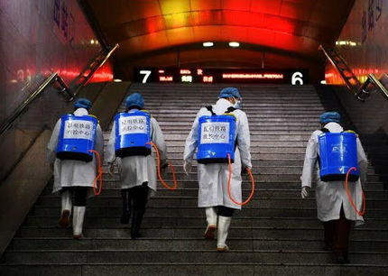 نصب دستگاه‌های ضدعفونی کننده دست در ایستگاه‌های مترو