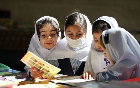 آغاز نمایشگاه تخصصی کتاب کودک در یزد