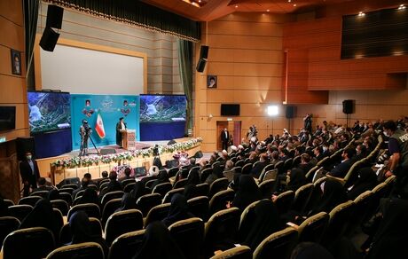 قول رئیس جمهور: احیای دریاچه ارومیه از اولویت‌های سفر بنده به آذربایجان‌غربی است