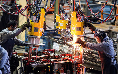 مشکل نصف واحدهای تولیدی راکد، کمبود نقدینگی است