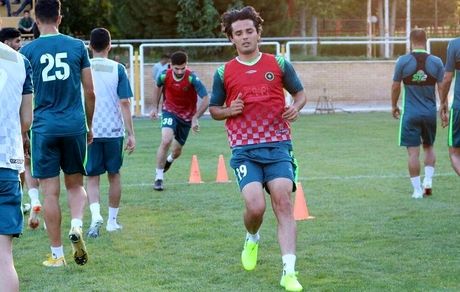 نورافکن در سپاهان می‌ماند!