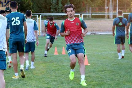 نورافکن در سپاهان می‌ماند!
