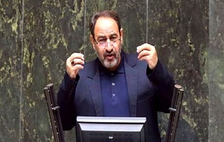 نماینده مجلس خواستار انتشار نمایندگان دریافت کننده خودروی شاسی بلند شد