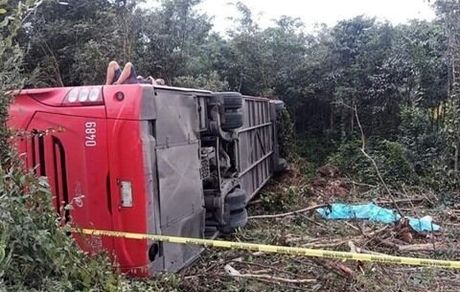 در حادثه واژگونی اتوبوسی در ترکیه، ۳۵ نفر کشته و زخمی شدند