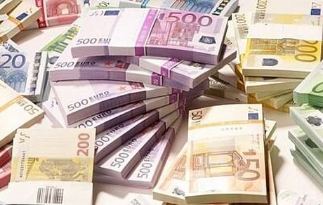 رییس کل بانک مرکزی: مشکلی برای تامین ارز نداریم