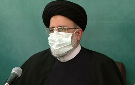 حاج قاسم در کار دیپلماسی انقلابی اثربخش، گره‌گشای در میدان بود
