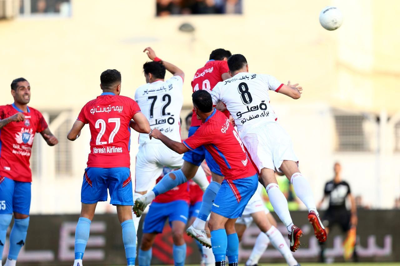 بازی پرسپولیس و نساجی و جشن قهرمانی سرخپوشان