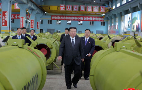 رهبر کره شمالی بر افزایش تولیدات موشکی تاکید کرد