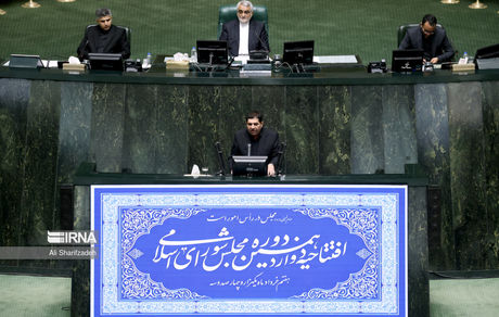 رئیس جمهور شهید در سفرهای استانی به محروم‌ترین نقاط سفر می‌کرد