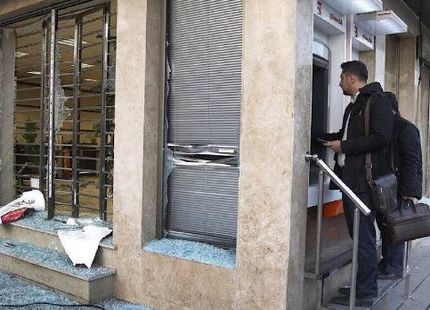 خورسندیان: خدمت‌رسانی بی‌وقفه به مشتریان ادامه دارد