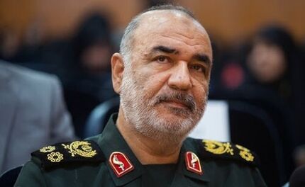 فرمانده کل سپاه: دشمن را با شکست های خفت بار روانه گورستان تاریخ می کنیم