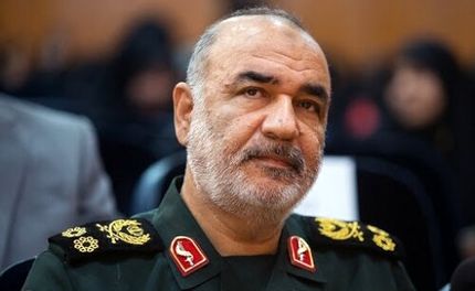 فرمانده کل سپاه: دشمن را با شکست های خفت بار روانه گورستان تاریخ می کنیم