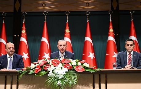 حداقل دستمزد در ترکیه افزایش یافت / ۸۵۰۶ لیر معادل ۱۷ میلیون تومان