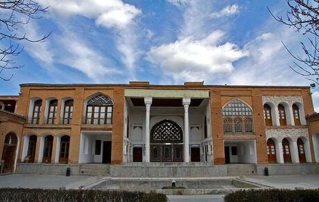 بناهای تاریخی استان کردستان به بخش خصوصی واگذار می‌شود