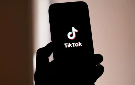 تیک تاک در آمریکا ماند