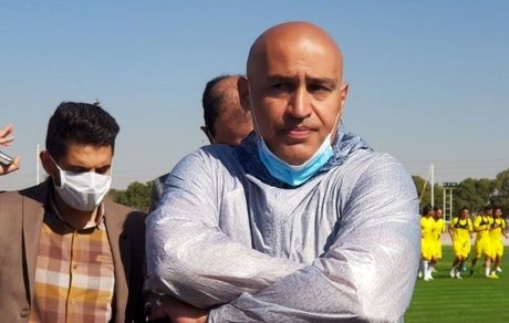 منصوریان: سه بازیکن  خاص ۳۰ میلیارد می‌خواستند! 