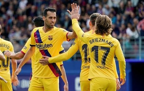 بارسلونا موقتا صدر نشین شد