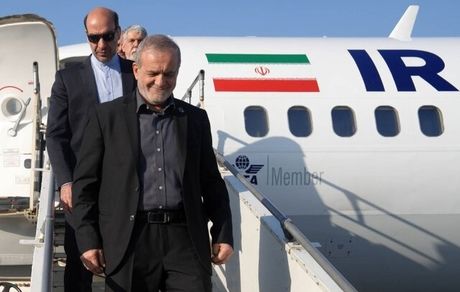 سفر غیررسمی رئیس جمهور به مشهد