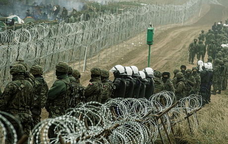 بازداشت ده‌ها عراقی در مرز بلاروس- لهستان/ هشدار ورشو درباره بزرگترین هجوم مهاجران به مرز