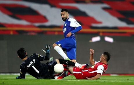 دربی ۹۹ برنده نداشت / زور استقلال و پرسپولیس به هم نرسید