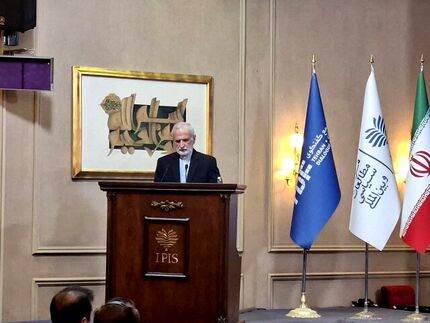 خرازی به ترامپ: با ایران مذاکره واقعی بکنید
