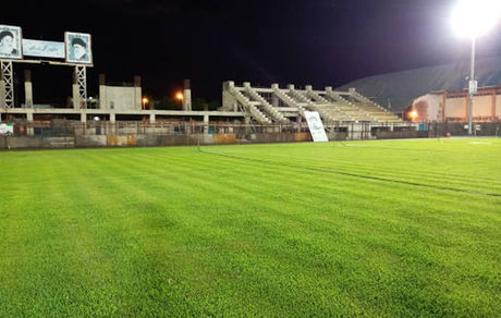 ورزشگاه تختی انزلی، ورزشگاه زنده یاد سیروس قایقران تغییر نام داد