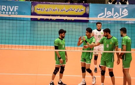 پایان هفته هشتم لیگ برتر والیبال: تیم‌های شمال کشور در صدر / شهرداری ارومیه در قعر