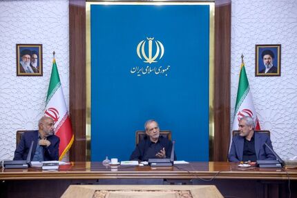 رئیس جمهور: معیشت مردم دغدغه اصلی است