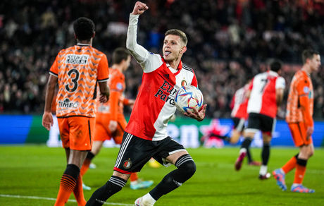 جهانبخش بازی کرد / فاینورد برد و به سوی قهرمانی گام برداشت