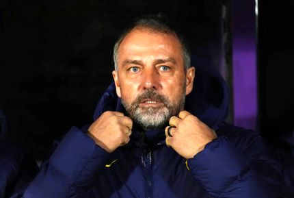 قرارداد سرمربی بارسلونا تمدید شد