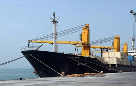 پهلوگیری کشتی حامل ۶۸ هزار تن شکر خام در بندر امام خمینی(ره)