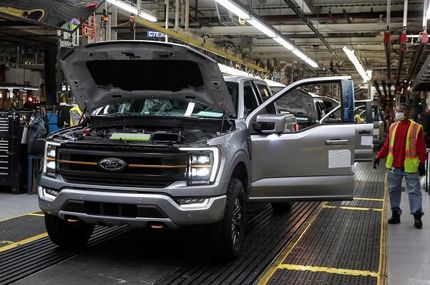 فورد ۳ هزار نفر را به علت تحول خط تولید خودرو اخراج می‌کند