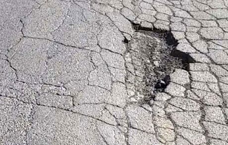 چاله چوله هایی که تمامی ندارد/ جان مردم در خطر است