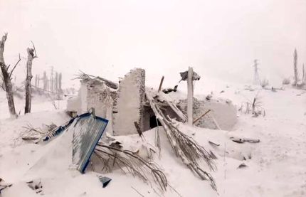 جان باختن ۱۶ نفر در تاجیکستان بدلیل بارش سنگین برف