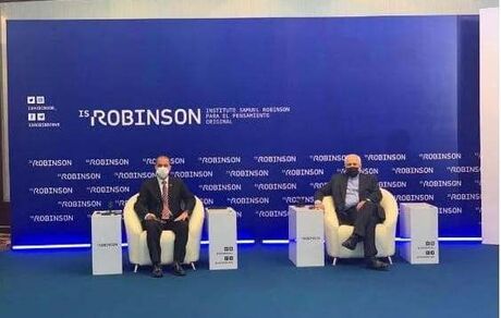 ظریف: هژمونی غرب به پایان رسیده است