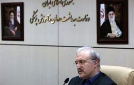 وزیر بهداشت: عهد بسته ام کمتر گله کرده و بیشتر کار و صبوری کنم