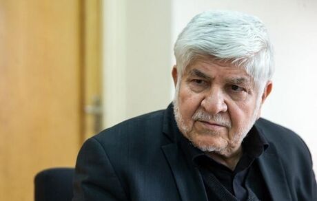 محمد هاشمی: نمی‌شود۱۲شب بنزین گران شود و ۸ صبح مردم به خیابان بیایند