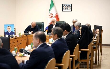 عارف: انسجام ملی دشمن را در دو قطبی سازی ناکام گذاشت