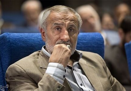 روزنامه شرق: اصولگرایان، احمدتوکلی و الیاس ناردران را به حاشیه نشینی وادار می کنند