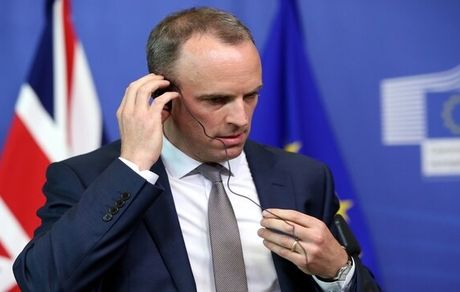 ژنرالهای سابق ارتش انگلیس خواستار استعفای وزیر خارجه شدند