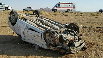 واژگونی سمند و پژو ۲۰۶ در آزادراه زنجان - قزوین با هفت فوتی و مصدوم