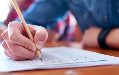 
رئیس سازمان سنجش: قطعی اینترنت اختلالی ایجاد نکرد/ امنیت کامل در برگزاری آزمون استخدامی
