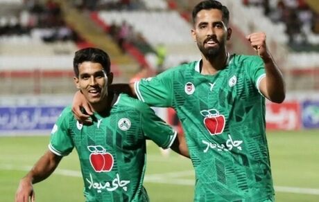 استقلال، بازیکنی از ذوب آهن جذب کرد