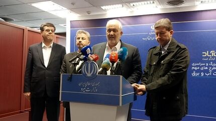 بازسازی فوری نقاط آسیب دیده تأسیسات آب و برق در کشور