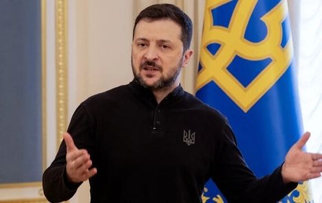 زلنسکی: آمریکا به دنبال پایان جنگ روسیه و اوکراین تا تابستان است