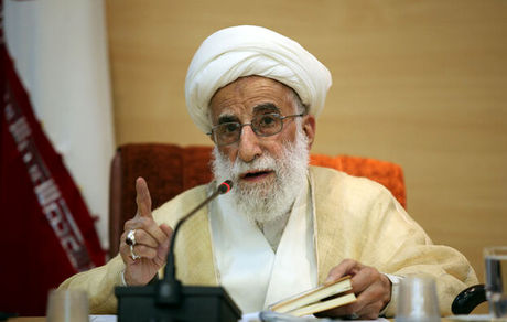 جنتی: مردم بدانند بار سنگینی بر دوش داریم