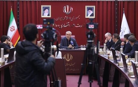 وزیر اقتصاد: ۹۰ درصد اصناف مالیات صفر شد