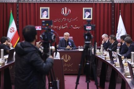 وزیر اقتصاد: ۹۰ درصد اصناف مالیات صفر شد