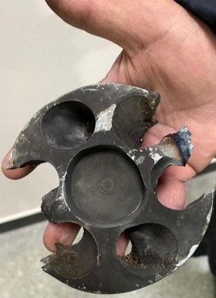 اولین عکس‌ها از اصابت راکت به سفارت ایران در کابل