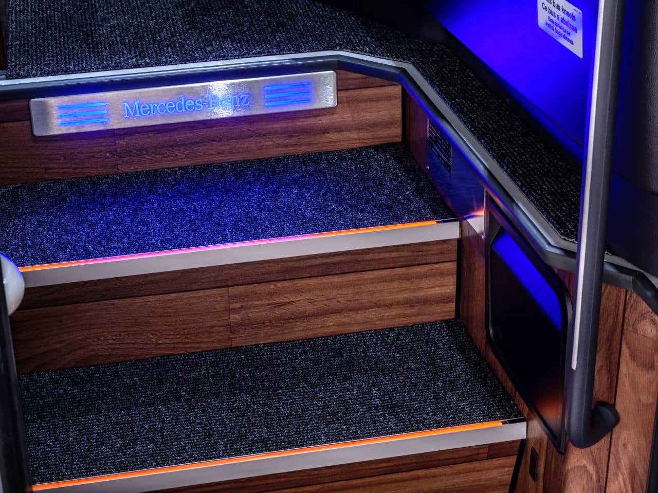 جدیدترین اتوبوس لوکس مرسدس بنز